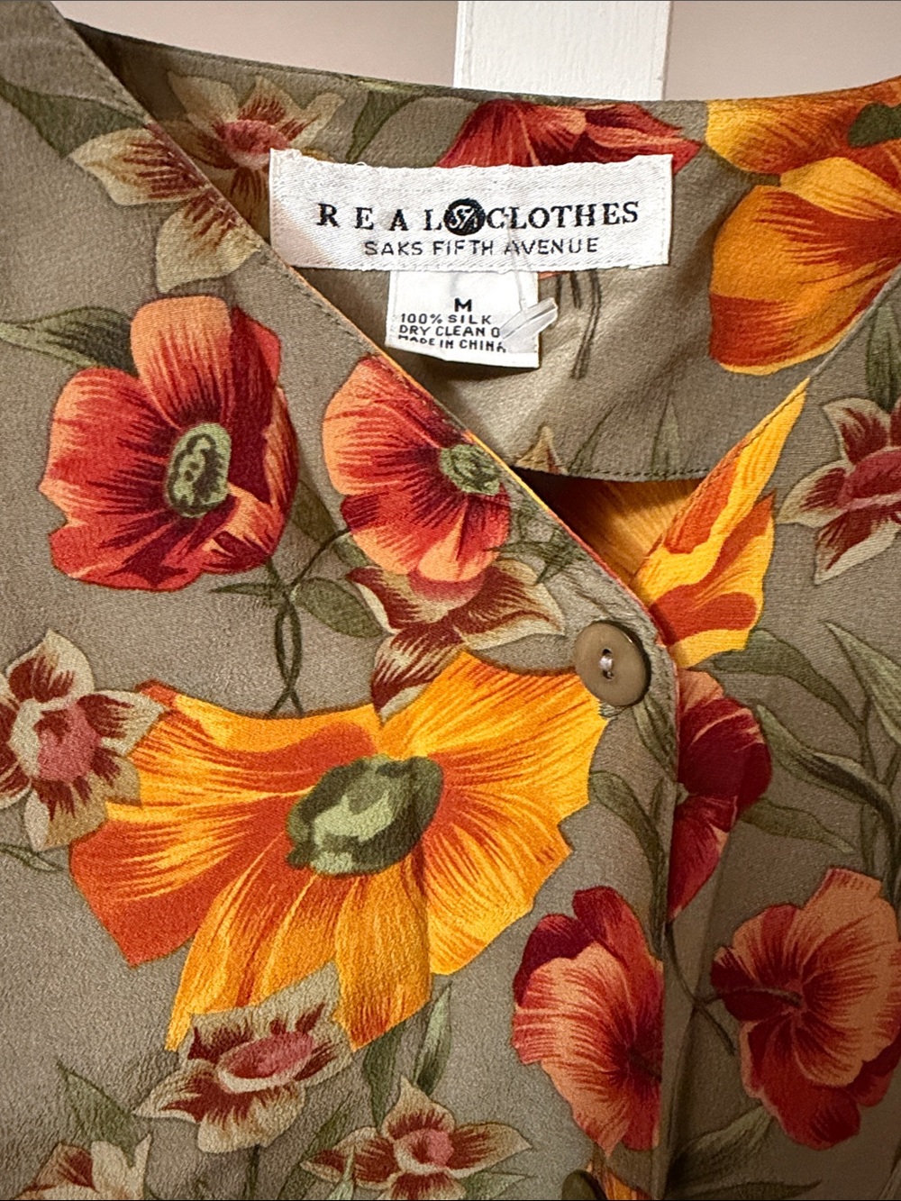 Saks fifth avenue silk Olive Floral Button Yellow & Orange Blooms size blouse M - Picture 2 of 5